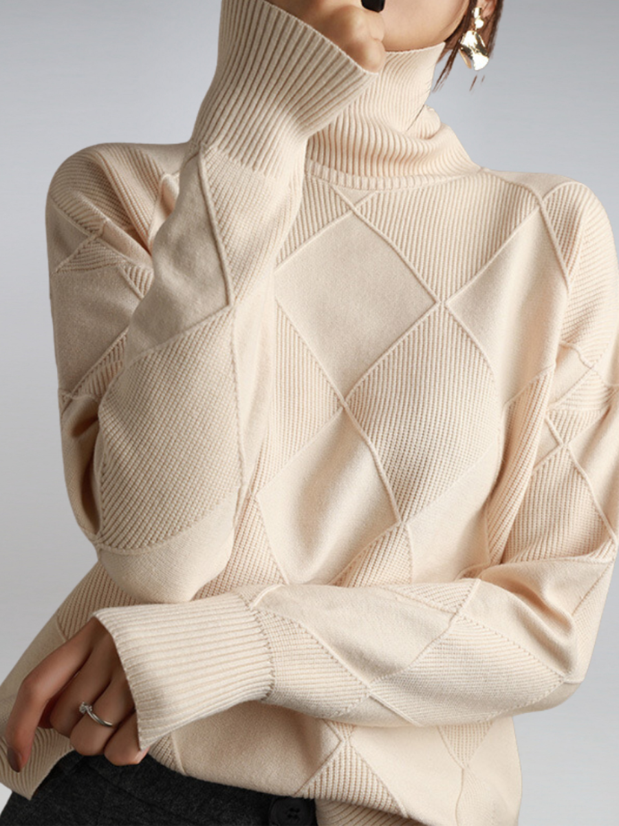 EMMA TRENDY AND WARM TURTLENECK SWEATER