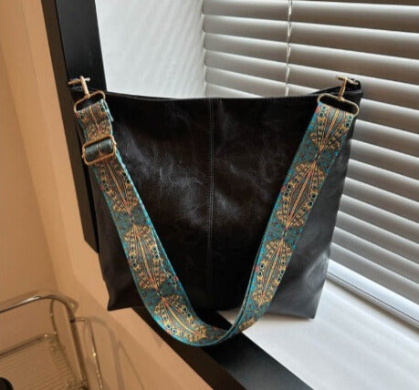 FELINE | LARGE SHOULDER BAG