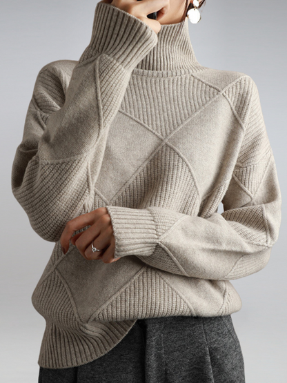 EMMA TRENDY AND WARM TURTLENECK SWEATER