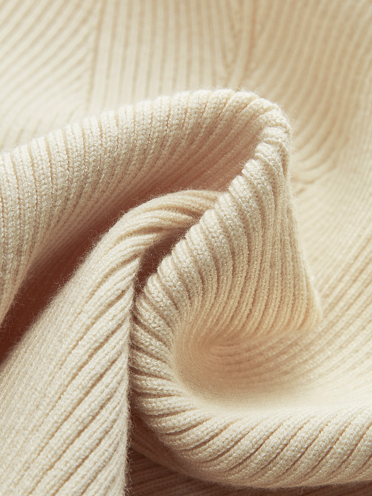 CAMILA | CLASSIC MONOCHROME TANK TOP