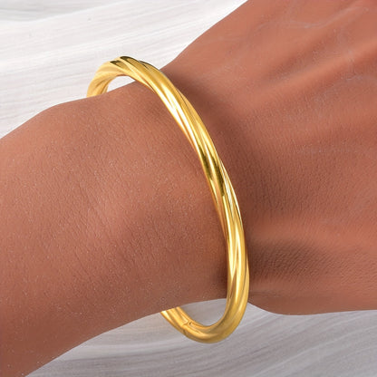 Lumière™ Helix Cuff