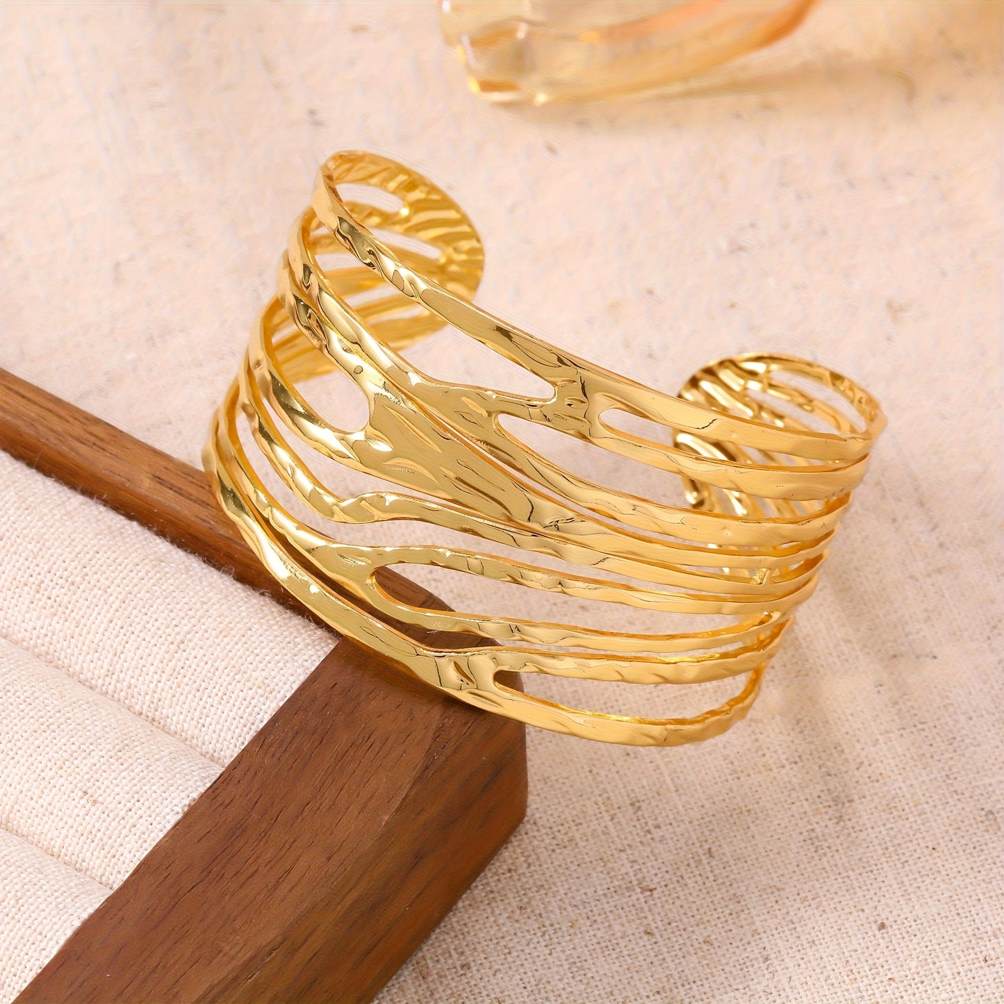 Lumière™ Flow Cuff Bracelet